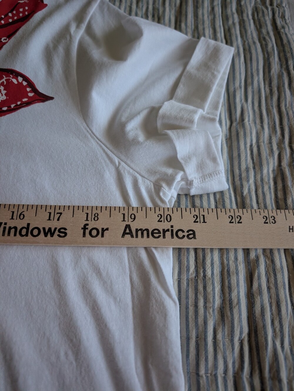 Kate Spade White With Red Bandana Tee Shirt Size Large - Picture 3 of 4